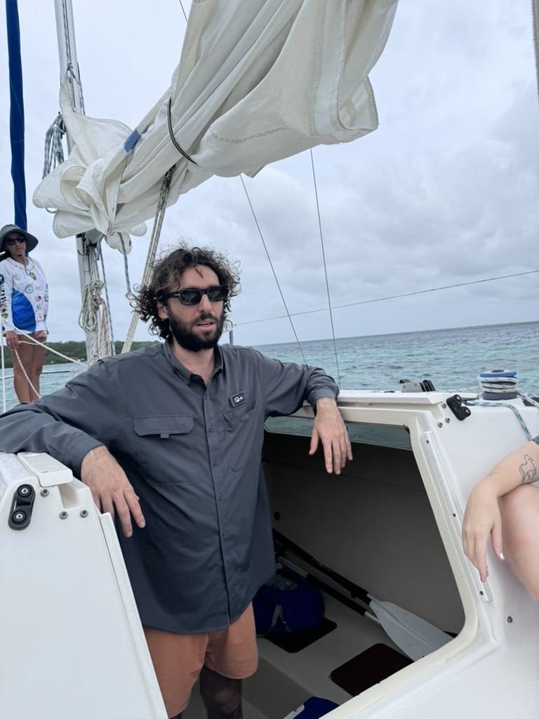 Ángel Céspedes Cantú on the Pacific coast
